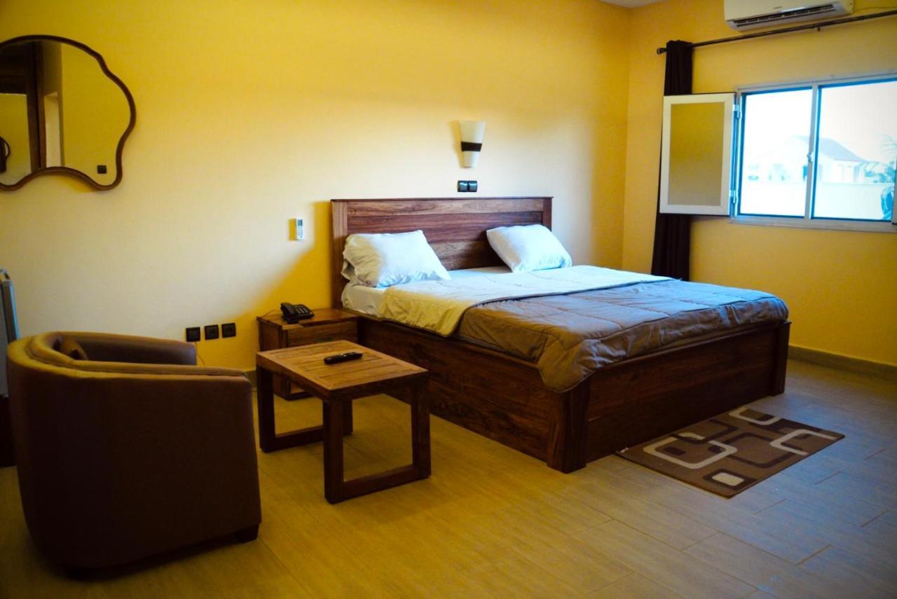 Le Baobab Hotel Бамако Екстериор снимка