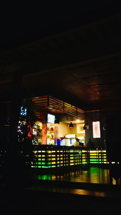 Le Baobab Hotel Бамако Екстериор снимка